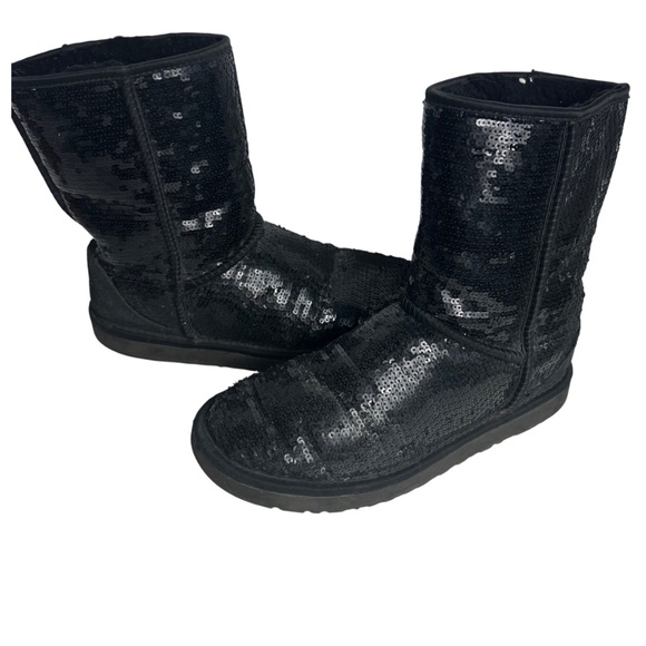 UGG Australia Classic Short Boots Sz 8 Black Sequin Sparkle Y2K Sheepskin - Picture 2 of 12
